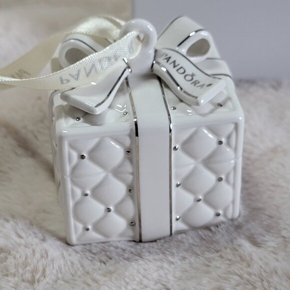 Pandora Porcelain "Holiday Gift Box" 2016 Limited Edition Christmas Ornament - Picture 2 of 16